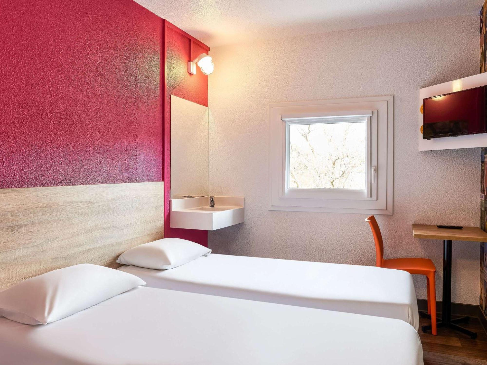 Hotelf1 Chambery Nord Renove Exterior photo