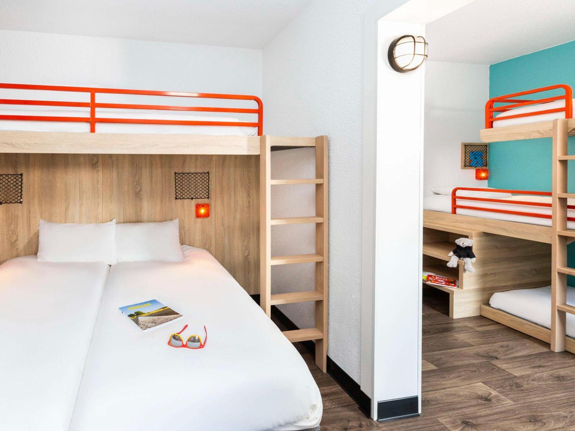 Hotelf1 Chambery Nord Renove Exterior photo
