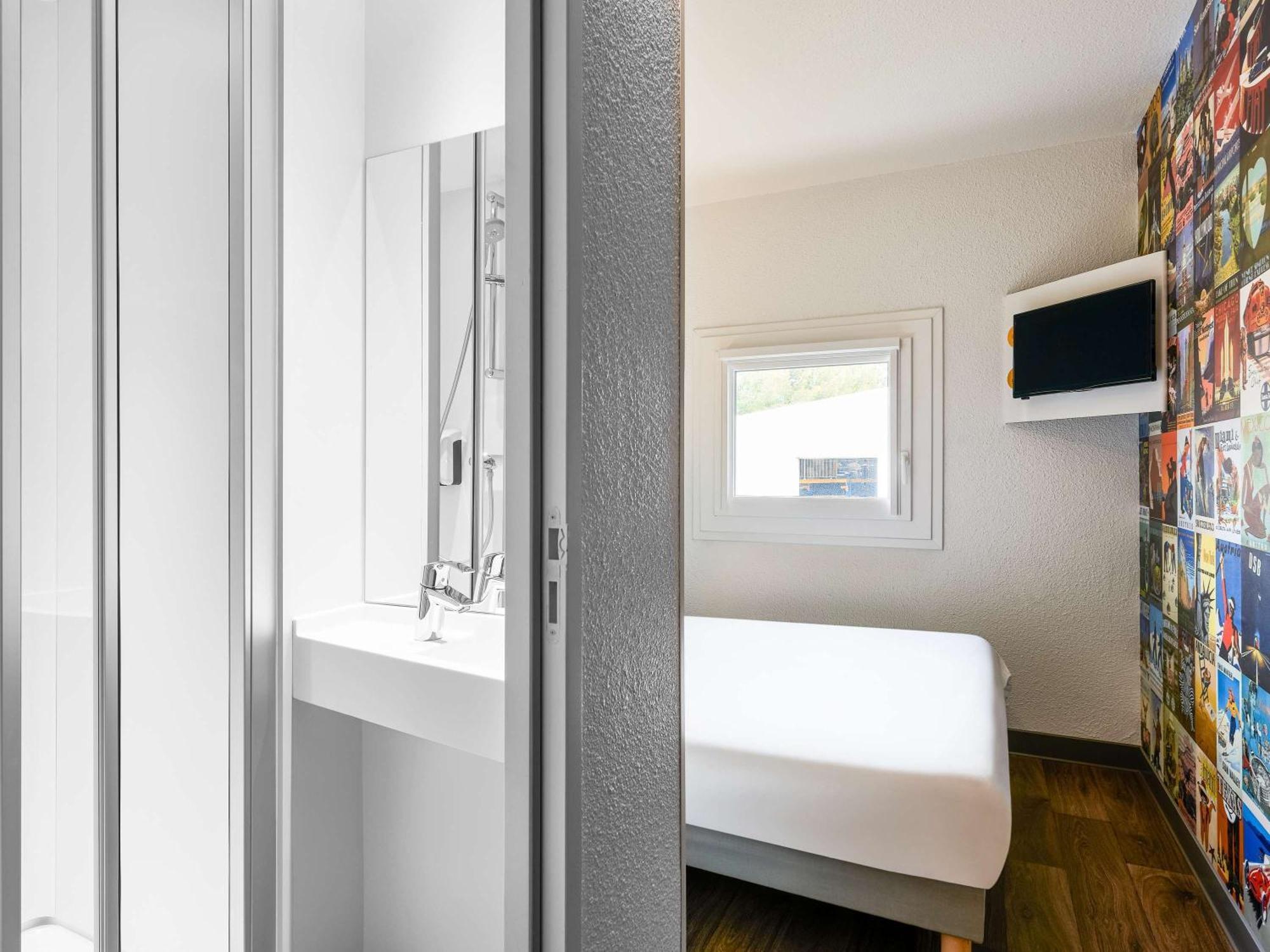 Hotelf1 Chambery Nord Renove Exterior photo